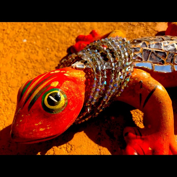 Champagne colored crystal wrap bracelet. - Picture 3 of 5